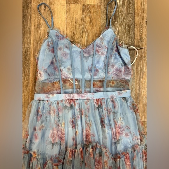 Lulus Sultry Luxury Blue Floral Print Mesh Tiered Bustier
Maxi Dress, Size XL - Picture 4 of 7